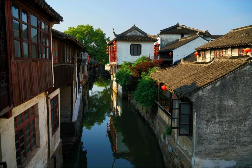 如何与同事保持良好关系？游戏画面